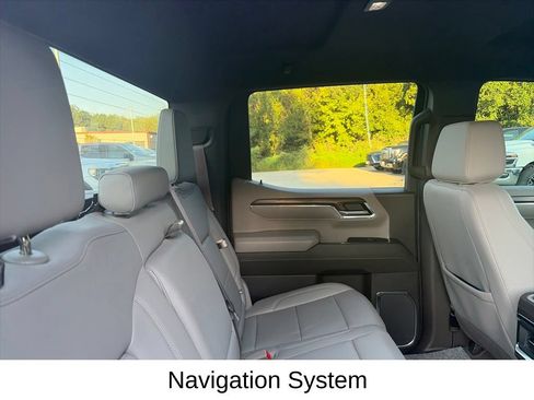 Used 2024 GMC Sierra 1500 SLT AWD/4WD image 13