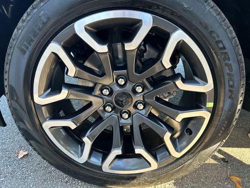 New 2026 RAM 1500 Limited w/ Trailer Tow Group image 11