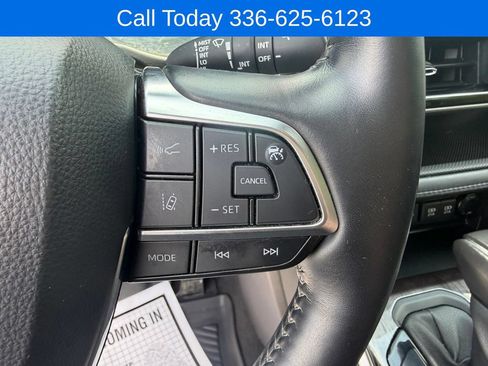 Used 2021 Toyota Highlander Limited FWD image 20