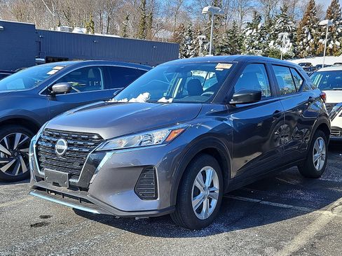 Certified 2024 Nissan Kicks S image 3