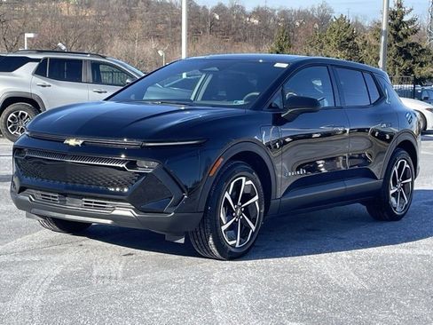 New 2026 Chevrolet Equinox EV LT image 3