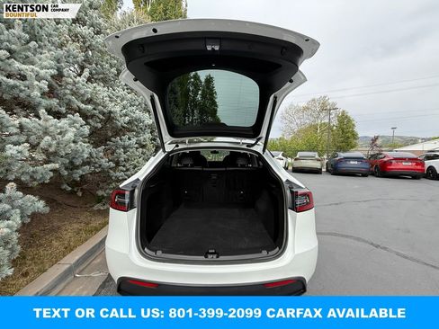 Used 2024 Tesla Model Y Long Range AWD/4WD image 34