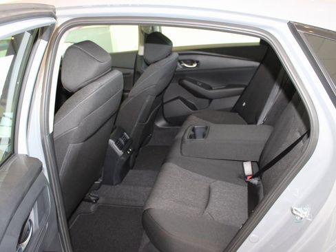 New 2025 Honda Accord SE image 18