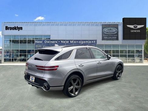 Used 2024 Genesis GV70 3.5T Sport w/ Sport Advanced Package image 8