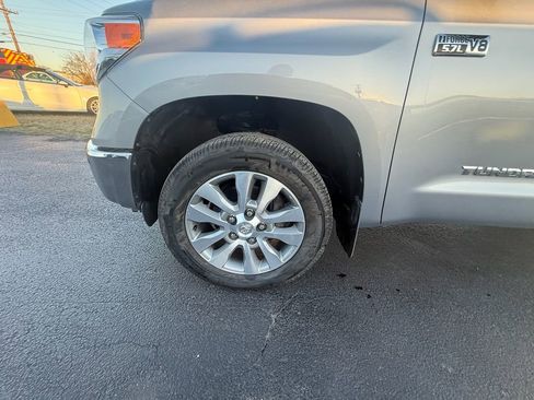 Used 2015 Toyota Tundra Limited w/ Limited Premium Package image 10