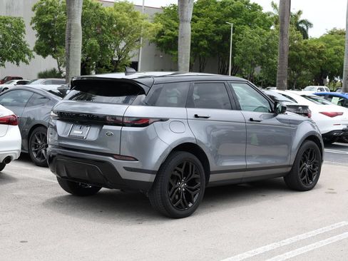 Used 2023 Land Rover Range Rover Evoque SE AWD/4WD image 5