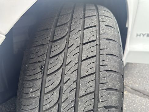 Used 2018 Ford Fusion SE image 10