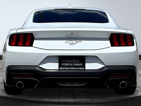 Used 2024 Ford Mustang Coupe RWD image 6