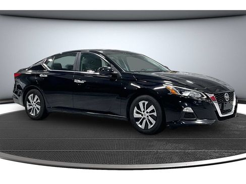 Used 2019 Nissan Altima 2.5 S FWD image 13