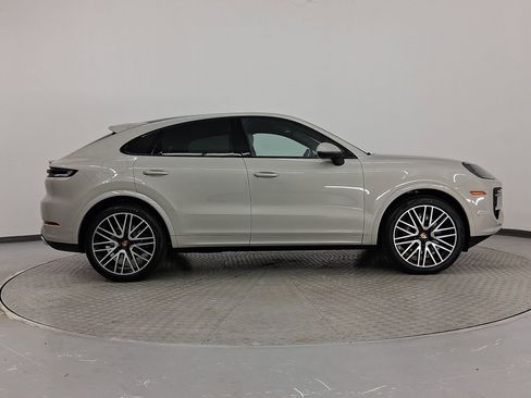 Used 2026 Porsche Cayenne Coupe AWD/4WD image 8