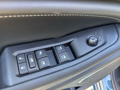 New 2026 Jeep Grand Cherokee Limited AWD/4WD image 9