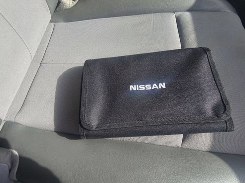 Used 2019 Nissan NV 2500 S image 11