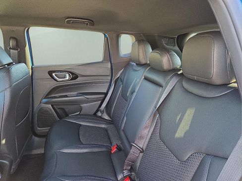 New 2026 Jeep Compass Latitude image 10