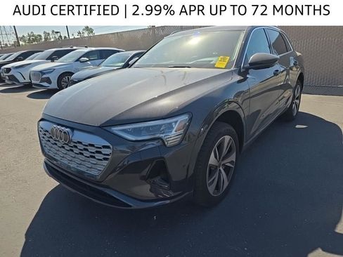 Used 2024 Audi Q8 e-tron Prestige image 1