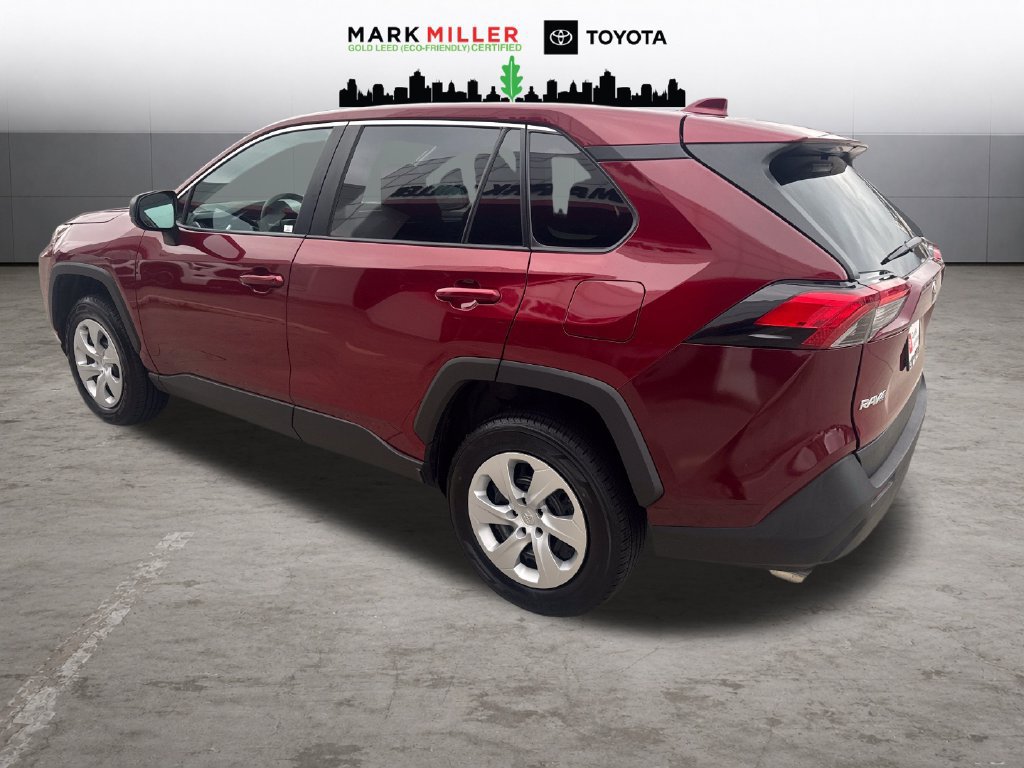 Certified 2025 Toyota RAV4 LE AWD/4WD image 3