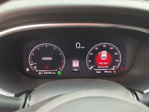 Certified 2024 Acura MDX SH-AWD w/ Technology Package image 10