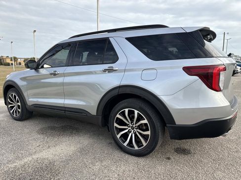 Used 2022 Ford Explorer ST-Line w/ Class IV Trailer Tow Package RWD image 6