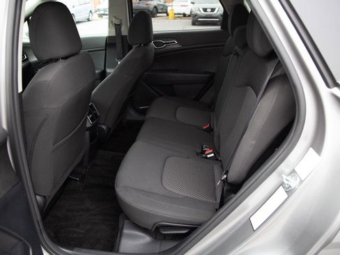 Used 2023 Kia Sportage LX image 20