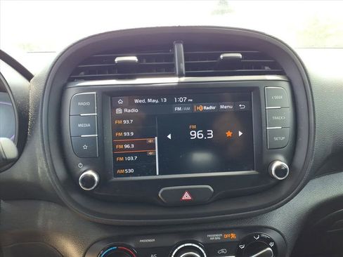 Used 2024 Kia Soul LX w/ Option Group 015 FWD image 21