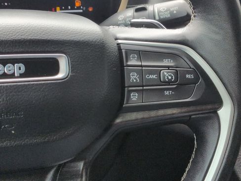 Used 2022 Jeep Grand Cherokee L Limited w/ Luxury Tech Group II image 27