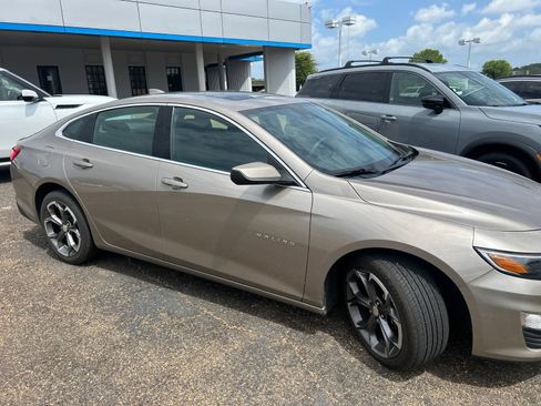 Used 2024 Chevrolet Malibu LT FWD image 25