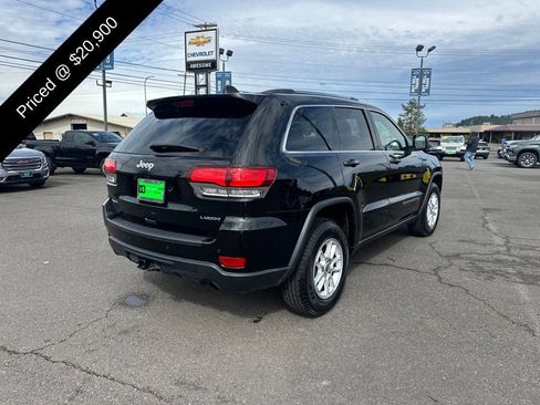Used 2020 Jeep Grand Cherokee Laredo image 4