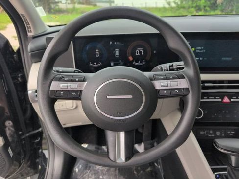 Used 2025 Hyundai Tucson SEL FWD image 22