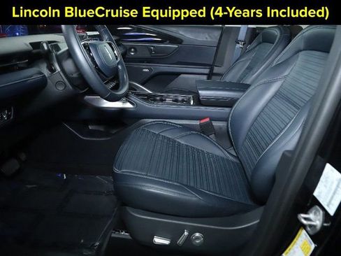 Certified 2024 Lincoln Nautilus Reserve w/ Equipment Group 202A image 19