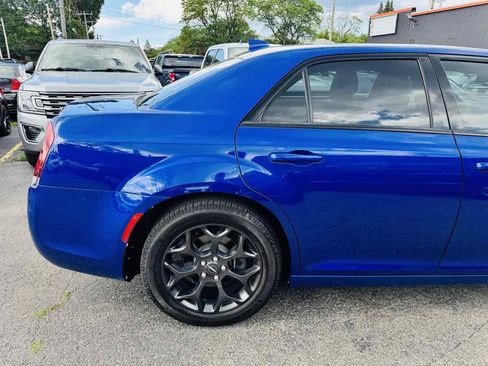 Used 2020 Chrysler 300 S w/ 300S Premium Group AWD/4WD image 4