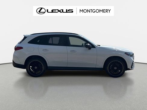 Used 2023 Mercedes-Benz GLC 300 image 2