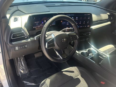 Used 2024 Chevrolet Traverse LS w/ Midnight/Sport Edition AWD/4WD image 10
