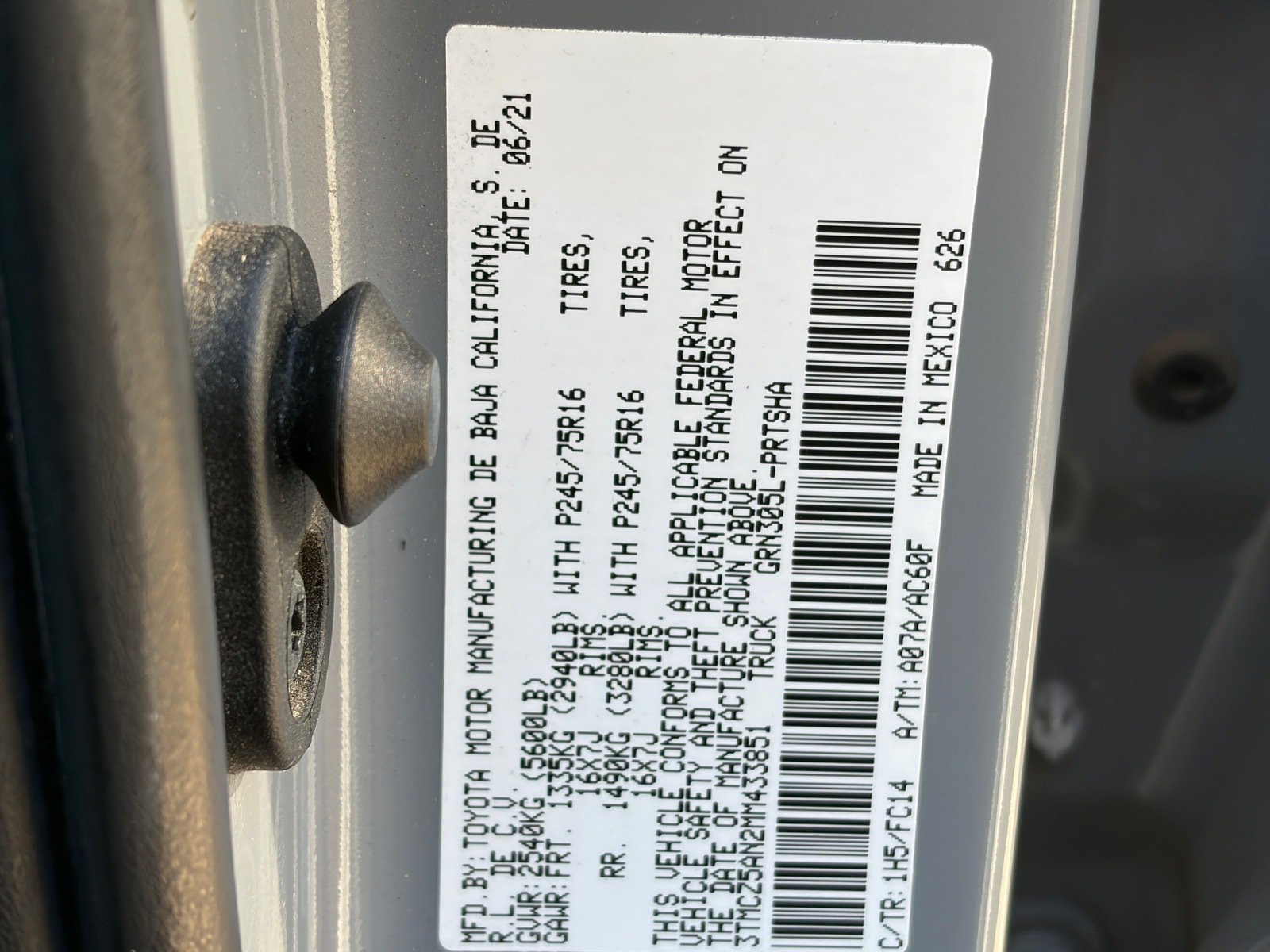 Used 2021 Toyota Tacoma SR5 w/ Technology Package AWD/4WD image 12