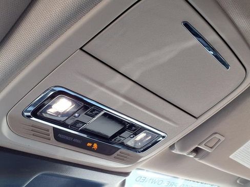 Used 2025 Lincoln Corsair FWD w/ Equipment Group 101A image 18