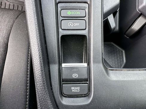 Used 2025 Honda Accord SE image 25