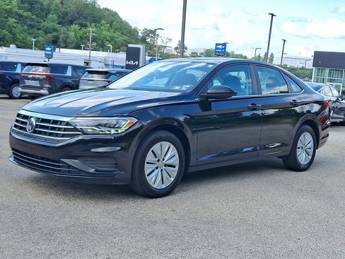Used 2019 Volkswagen Jetta S w/ Driver Assistance Package FWD image 3