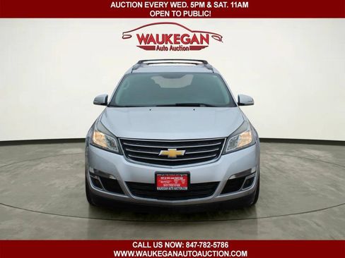 Used 2015 Chevrolet Traverse LT AWD/4WD image 2