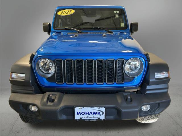 Used 2025 Jeep Wrangler Unlimited Sport AWD/4WD image 9