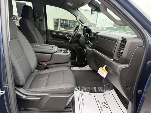 Used 2022 Chevrolet Silverado 1500 LT AWD/4WD image 21