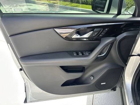 Used 2021 Chevrolet Blazer RS w/ Enhanced Convenience Package FWD image 39