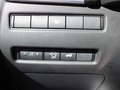 Certified 2023 Nissan Rogue SL w/ SL Premium Package image 32