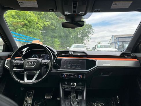 Used 2020 Audi Q3 2.0T Premium Plus w/ Premium Plus Package AWD/4WD image 10