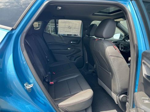 New 2026 Chevrolet Trax RS w/ Sunroof Package FWD image 5