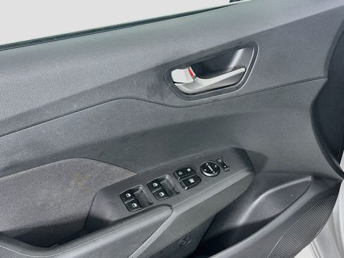 Used 2021 Hyundai Accent SEL FWD image 15