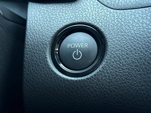 New 2026 Toyota Camry Hybrid FWD image 22