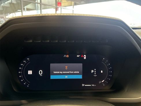 New 2026 Volvo XC90 B6 Core image 15