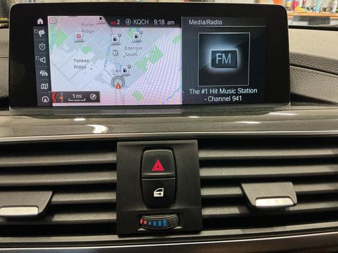 Used 2018 BMW 330i xDrive Sedan w/ Convenience Package AWD/4WD image 19