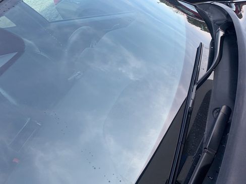 Used 2023 Jeep Grand Cherokee L Laredo image 12