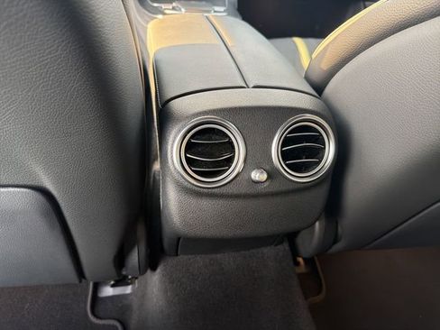 Used 2022 Mercedes-Benz E 350 Sedan image 23