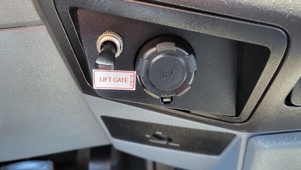 Used 2011 Ford F450 XL w/ PWR Equipment Group RWD image 30