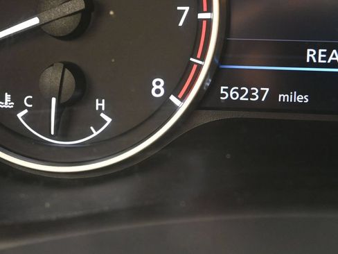 Used 2024 Nissan Sentra SV FWD image 24
